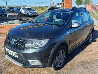 Begagnad Dacia Sandero Lauréate 90 HK (66 kW) 2017 Svart Sedan
