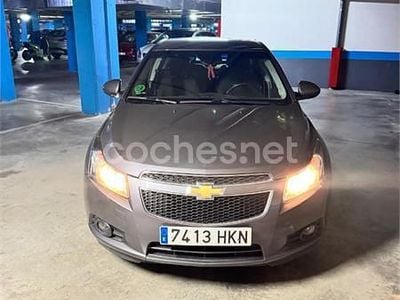 Gris / plata Usado 2012 Chevrolet Cruze LTZ Berlina | 6700 € (Precio justo)