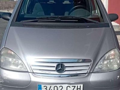 Usado Mercedes A170 95 CV (69 kW) 2004 Gris Utilitario