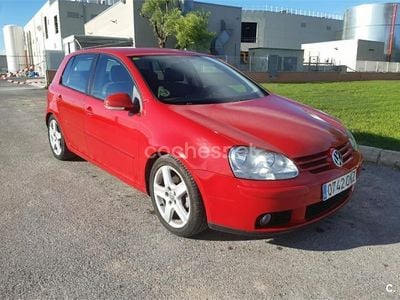 Usado VW Golf IV Sportline 105 CV (77 kW) 2005 Rojo Berlina