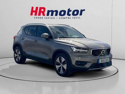 Beige Usado 2021 Volvo XC40 Momentum SUV | 24.090 € (Precio justo)