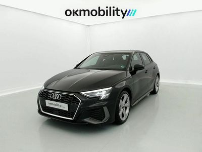Usado Audi A3 S-Line 150 CV (110 kW) 2023 Mythosschwarz metálico Berlina