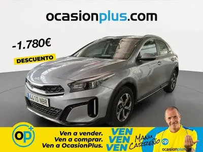 Usado Kia XCeed 100 CV (73 kW) 2025 Gris / plata SUV