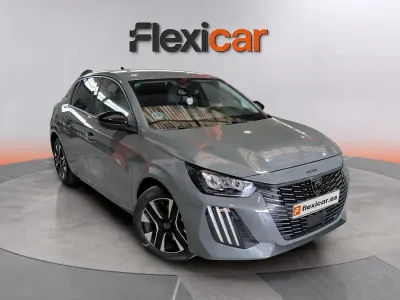 Usado Peugeot 208 Allure 101 CV (74 kW) 2025 Gris Utilitario