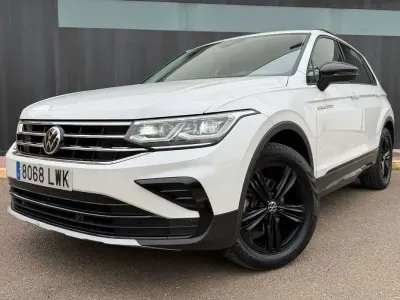 Usado VW Tiguan Sportline 150 CV (110 kW) 2022 Blanco SUV