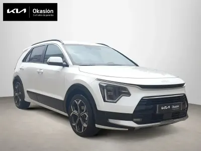 Usado Kia Niro 141 HP (103 kW) 2023 Branco SUV
