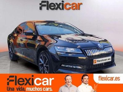 Usado Skoda Superb SportLine 218 CV (160 kW) 2023 Negro Berlina