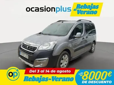 Usado Peugeot Partner Tepee Outdoor 100 CV (73 kW) 2016 Gris / plata Monovolumen