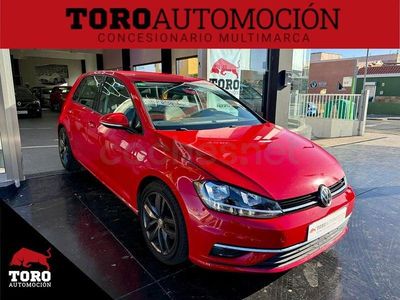 Usado VW Golf VII Sportline 125 CV (91 kW) 2017 Rojo Berlina