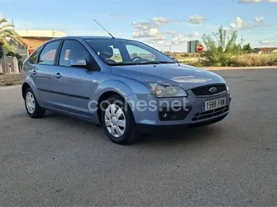 Usado Ford Focus Business Edition 100 CV (73 kW) 2007 Azul Berlina