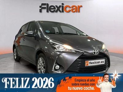 Gris / plata Usado 2017 Toyota Yaris Active Berlina | 12.790 € (Caro)