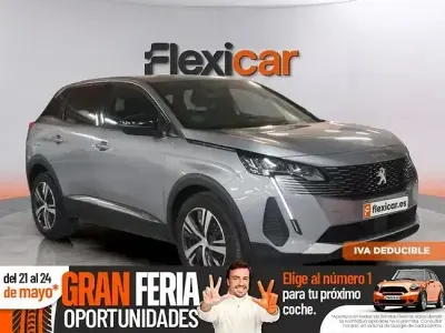 Usado Peugeot 3008 Allure 130 CV (95 kW) 2024 Gris SUV