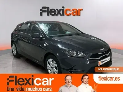 Usado Kia Ceed 136 CV (100 kW) 2023 Gris Utilitario