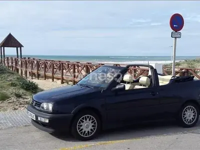Usado VW Golf Cabriolet 115 CV (84 kW) 1997 Azul Descapotable