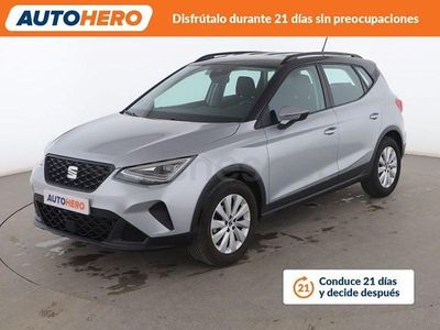 Usado Seat Arona Style 110 CV (80 kW) 2024 Gris SUV