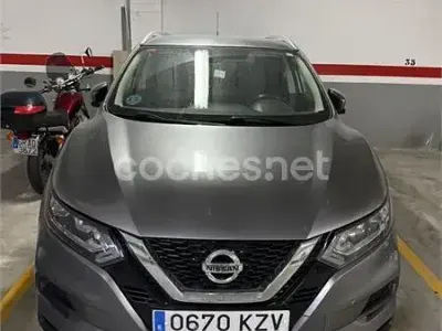 Begagnad Nissan Qashqai Tekna 115 HK (84 kW) 2019 Grå SUV
