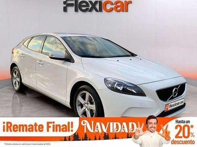 Blanco Usado 2018 Volvo V40 Momentum Utilitario | 13.990 € (Buen precio)