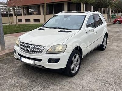 Usado Mercedes ML320 224 CV (164 kW) 2007 Blanco SUV
