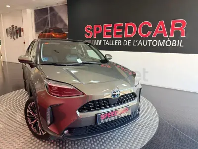 Usado Toyota Yaris Cross Plus 116 CV (85 kW) 2021 Beige SUV