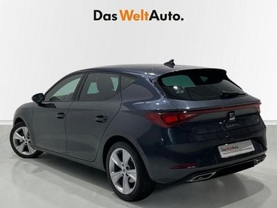 Usado Seat Leon FR 110 CV (80 kW) 2024 Gris Berlina