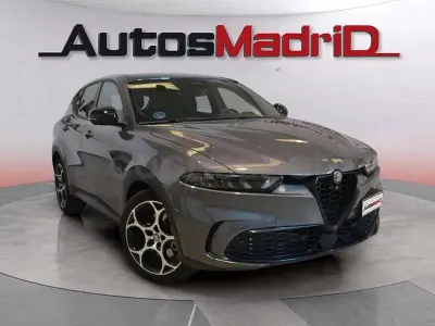 Usado Alfa Romeo Tonale Sprint 130 CV (95 kW) 2024 Gris / plata SUV
