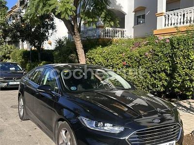 Usado Ford Mondeo Business Edition 120 CV (88 kW) 2019 Negro Berlina