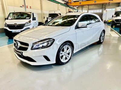 Usado Mercedes A220 Urban 177 CV (130 kW) 2016 Blanco Berlina