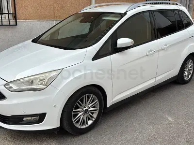 Usado Ford C-MAX Trend 100 CV (73 kW) 2015 Blanco Monovolumen