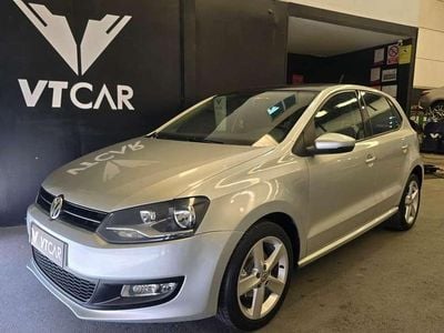 Usado VW Polo Advance 90 CV (66 kW) 2014 Plateado Utilitario