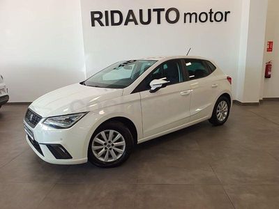 Usado Seat Ibiza Style Plus 110 CV (80 kW) 2021 Blanco Utilitario