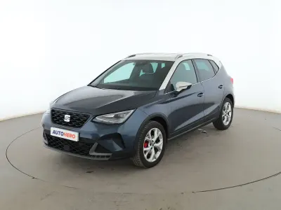 Usado Seat Arona FR 150 CV (110 kW) 2023 Gris SUV