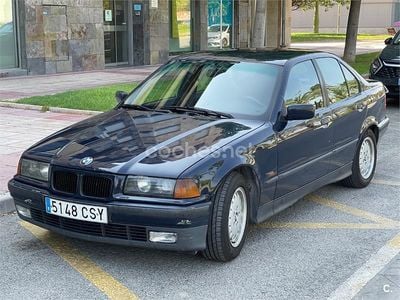 Usado BMW 325 Comfort Edition 143 CV (105 kW) 1996 Azul Berlina