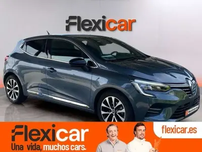 Usado Renault Clio Zen 101 CV (74 kW) 2021 Gris Utilitario