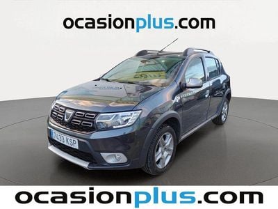 Usado Dacia Sandero Essentiel 90 CV (66 kW) 2018 Gris Utilitario