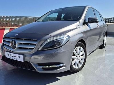 Gris Usado 2013 Mercedes B180 Monovolumen | 9990 € (Precio justo)