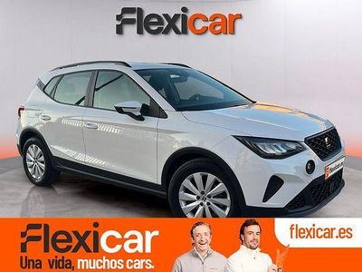 Usado Seat Arona Reference 95 CV (69 kW) 2022 Blanco SUV