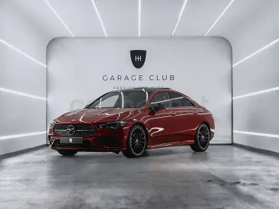 Usado Mercedes CLA180 AMG line 136 CV (100 kW) 2023 Granate Berlina