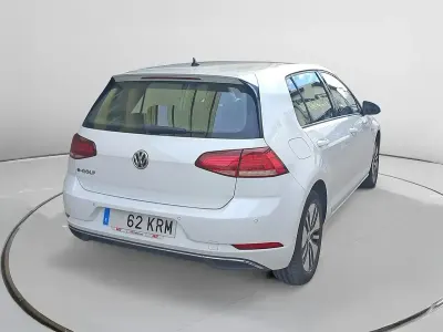 Usado VW Golf VII 100 kW (136 CV) 2018 Blanco