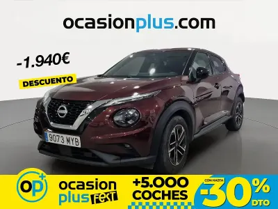 Käytetty Nissan Juke N-Connecta 114 HP (83 kW) 2025 Punainen Katumaasturi