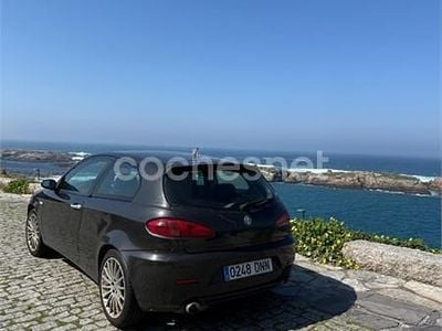 Usado Alfa Romeo 147 Impression 105 CV (77 kW) 2005 Negro Utilitario