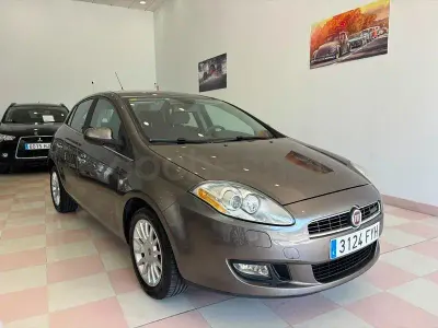 Usado Fiat Bravo Emotion 120 CV (88 kW) 2007 Marrón Utilitario