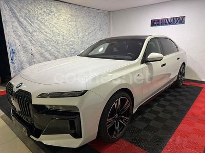Blanco Usado 2024 BMW 740 Berlina | 99.499 € (Un poco caro)