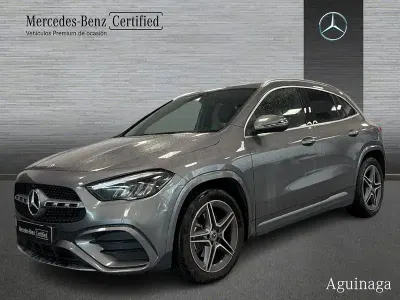 Usado Mercedes GLA200 163 CV (119 kW) 2024 Gris / plata SUV
