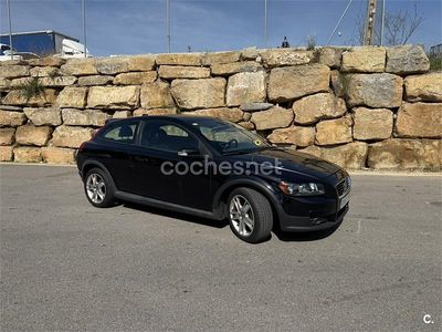 Usado Volvo C30 Kinetic 125 CV (91 kW) 2007 Negro Utilitario
