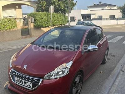 Usado Peugeot 208 GTi 200 CV (147 kW) 2013 Rojo Utilitario