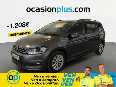Usado VW Touran Advance 150 CV (110 kW) 2017 Gris Monovolumen