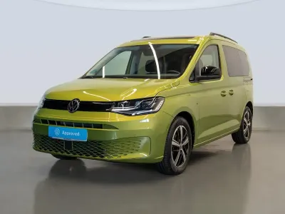 Usado VW Caddy California 122 CV (89 kW) 2024 Verde Monovolumen