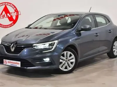 Usado Renault Mégane IV Business 116 CV (85 kW) 2022 Gris Utilitario