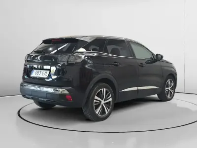 Usado Peugeot 3008 Allure 131 CV (96 kW) 2022 Blanco SUV