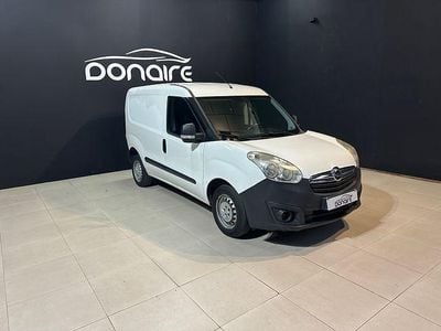 Usado Opel Combo Selective 95 CV (69 kW) 2016 Blanco Monovolumen